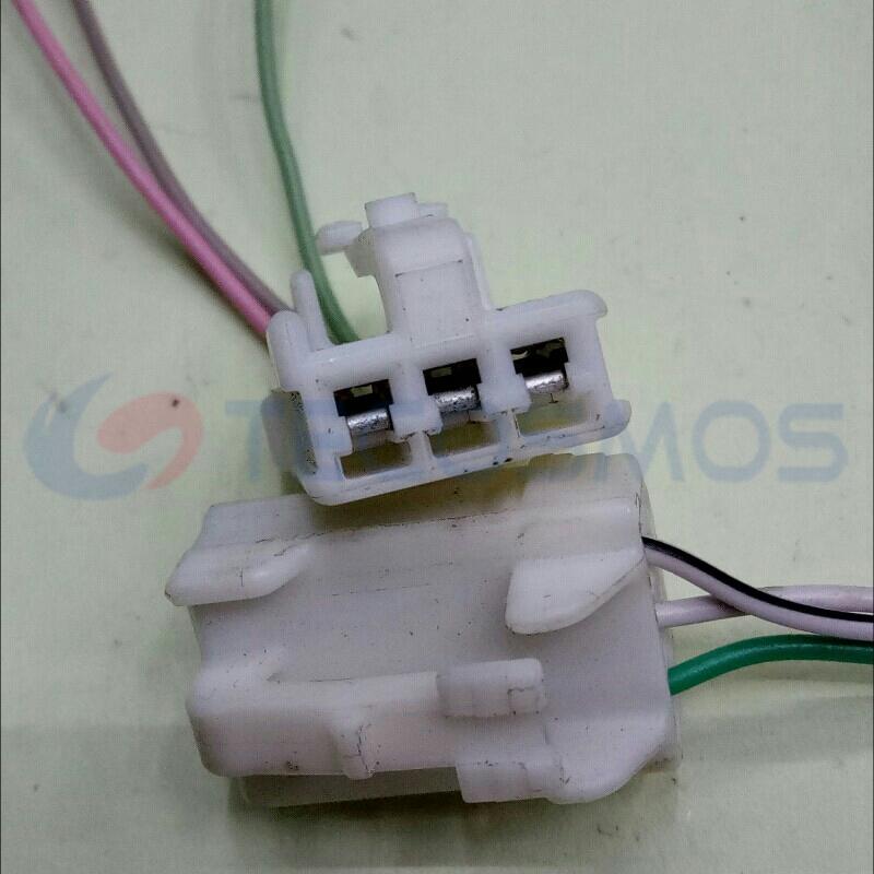 Car Connector For Kaiyue luggage compartment lock block For mazda lamp holder For toyota 3pin CT3-0094M