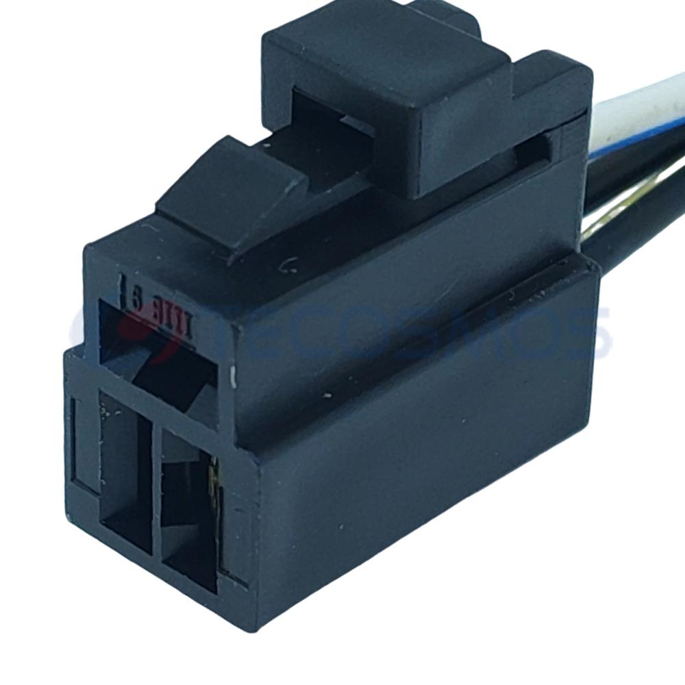 Car Connector For right and left terminals of blower resistor have a 3pin puncture CT3-0100M