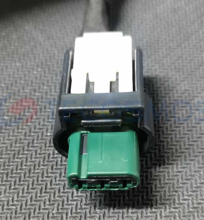 Car Connector For Chrysler 3pin CT3-0132M-5