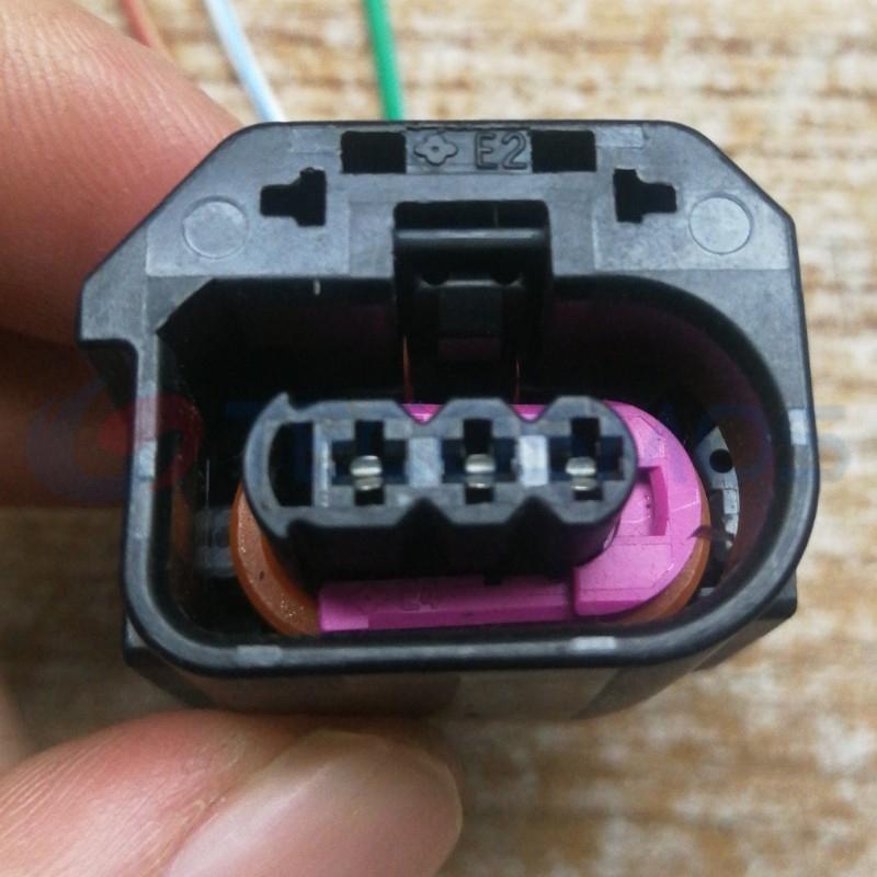 Car Connector For Volkswagen For audi Tiguan steering wheel 07D973703 3pin CT3-0161M