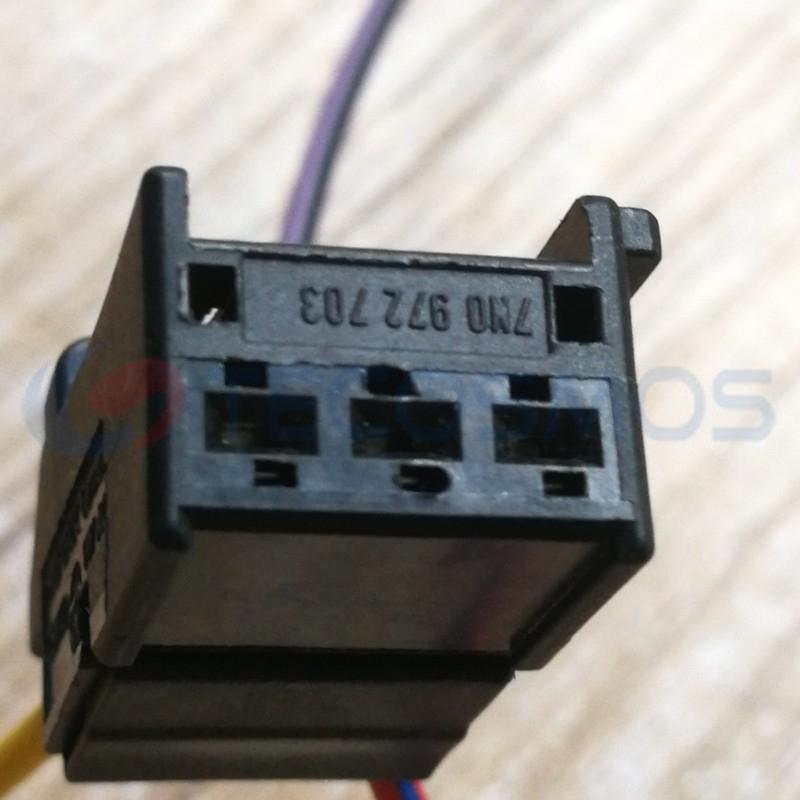 Car Connector For Volkswagen taillight 7N0972703 Touareg left rear taillight 3pin CT3-0176M