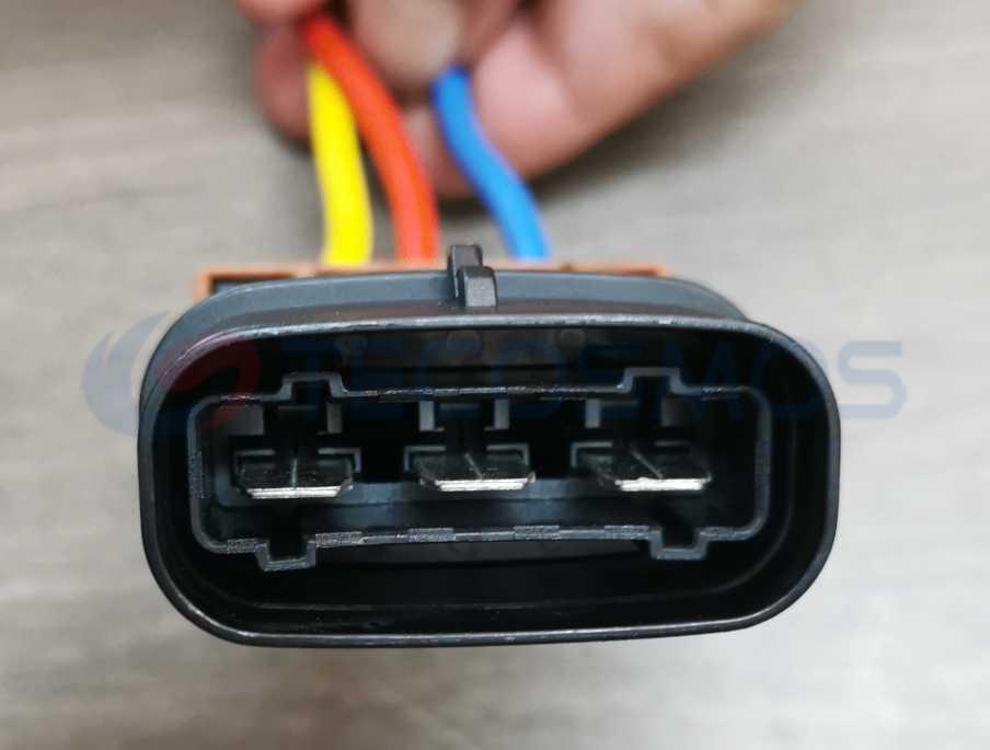 Car Connector For Electronic fan male plug 3pin CT3-0194G