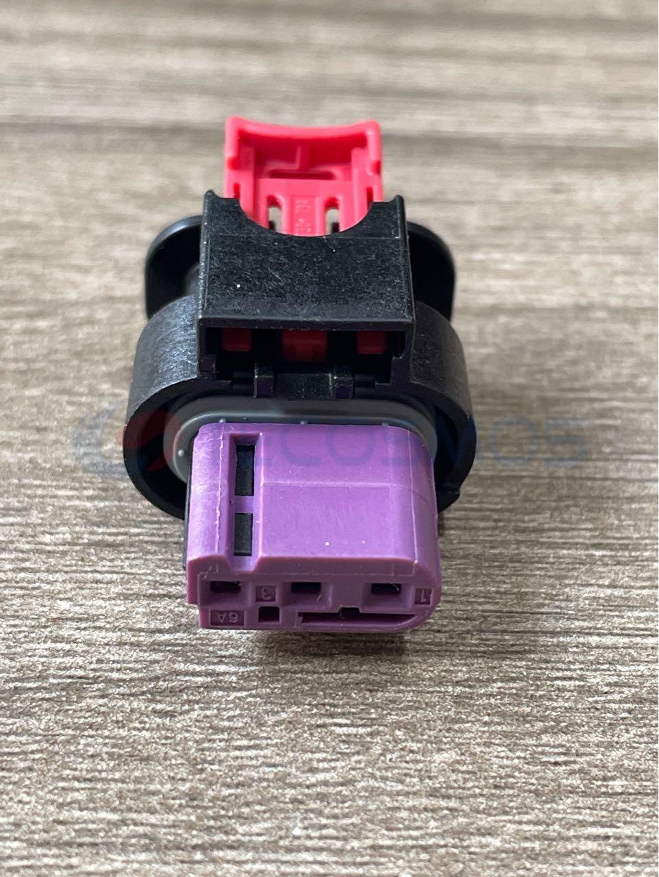 Car Connector For Tesla Radar 3pin CT3-0224M-3