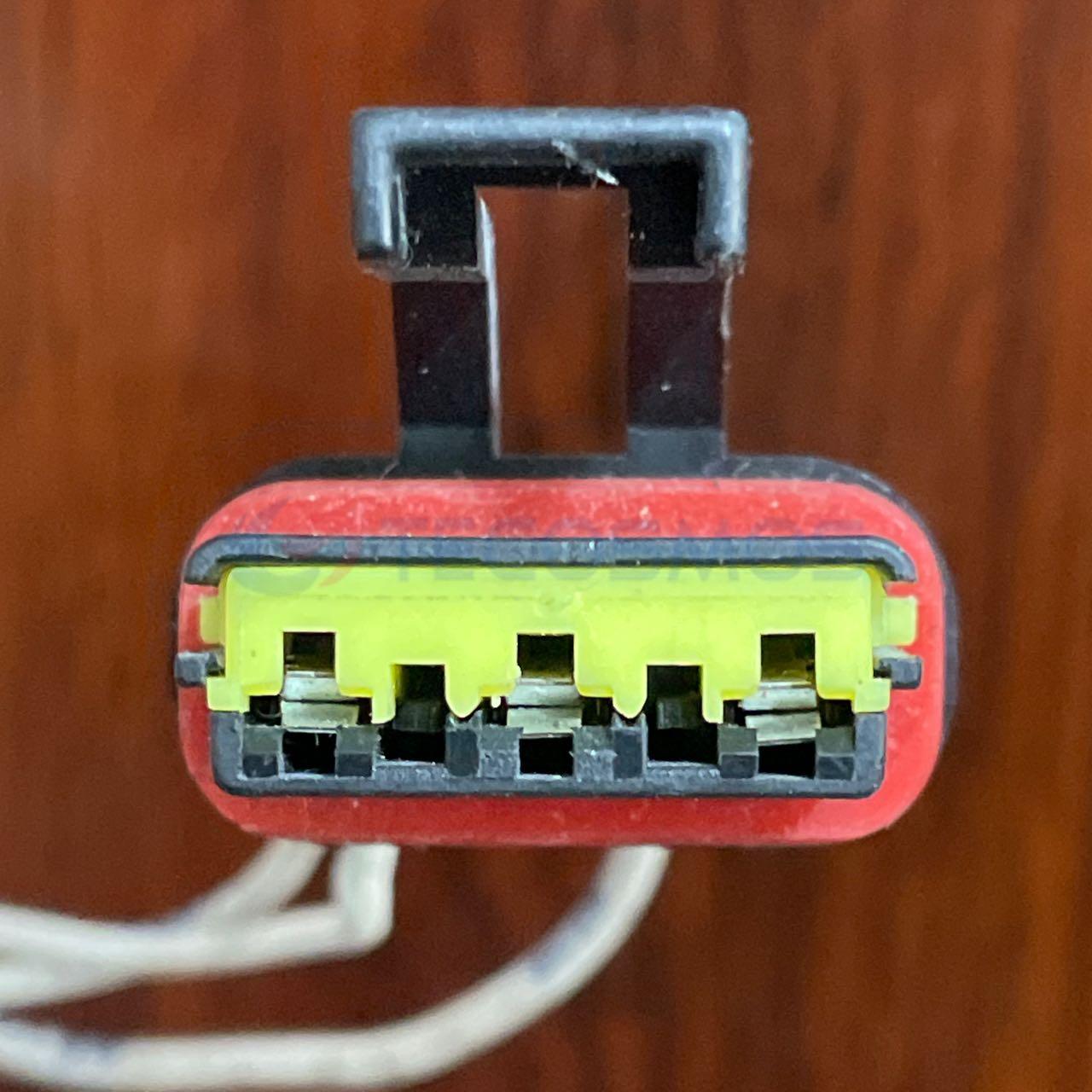 Car Connector For 3pin plug CT3-0247M