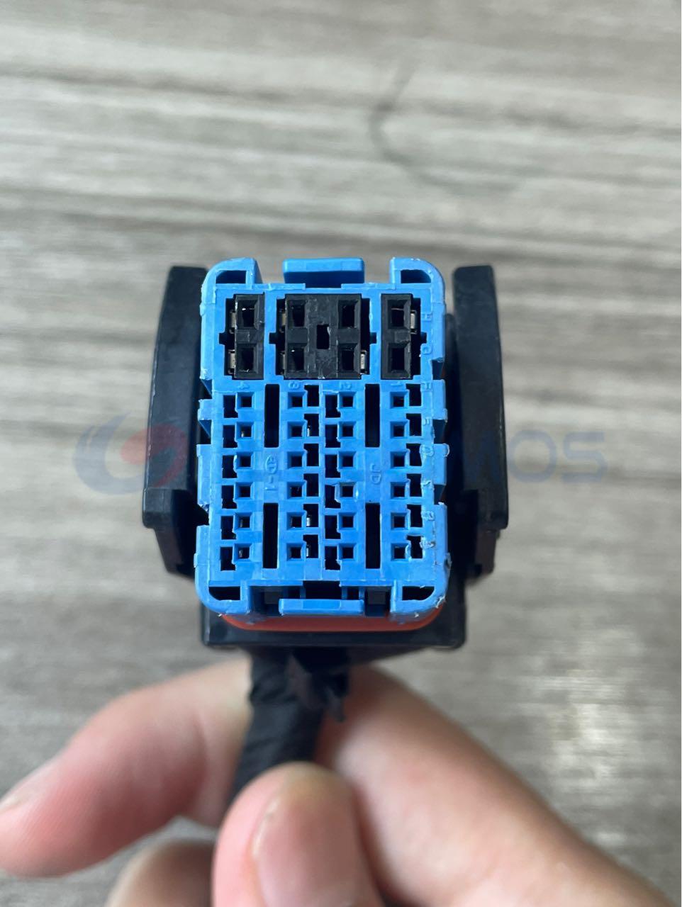 Car Connector For Nissan Qida Blue 32 Pin CT32-0016M-4