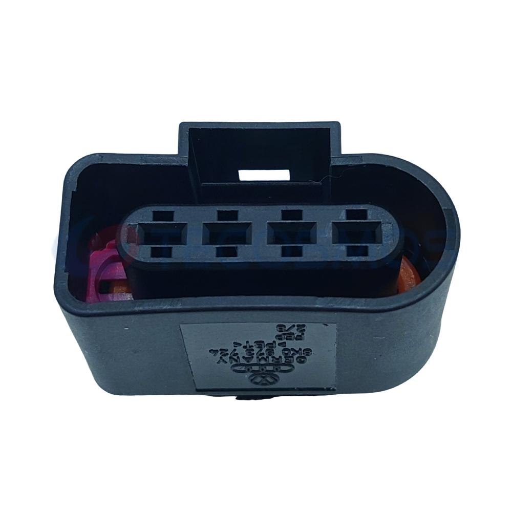 Car Connector For 8K0973724 For audi EA888 tt a6l a5q5a4l For porsche 4pin CT4-0034M-2