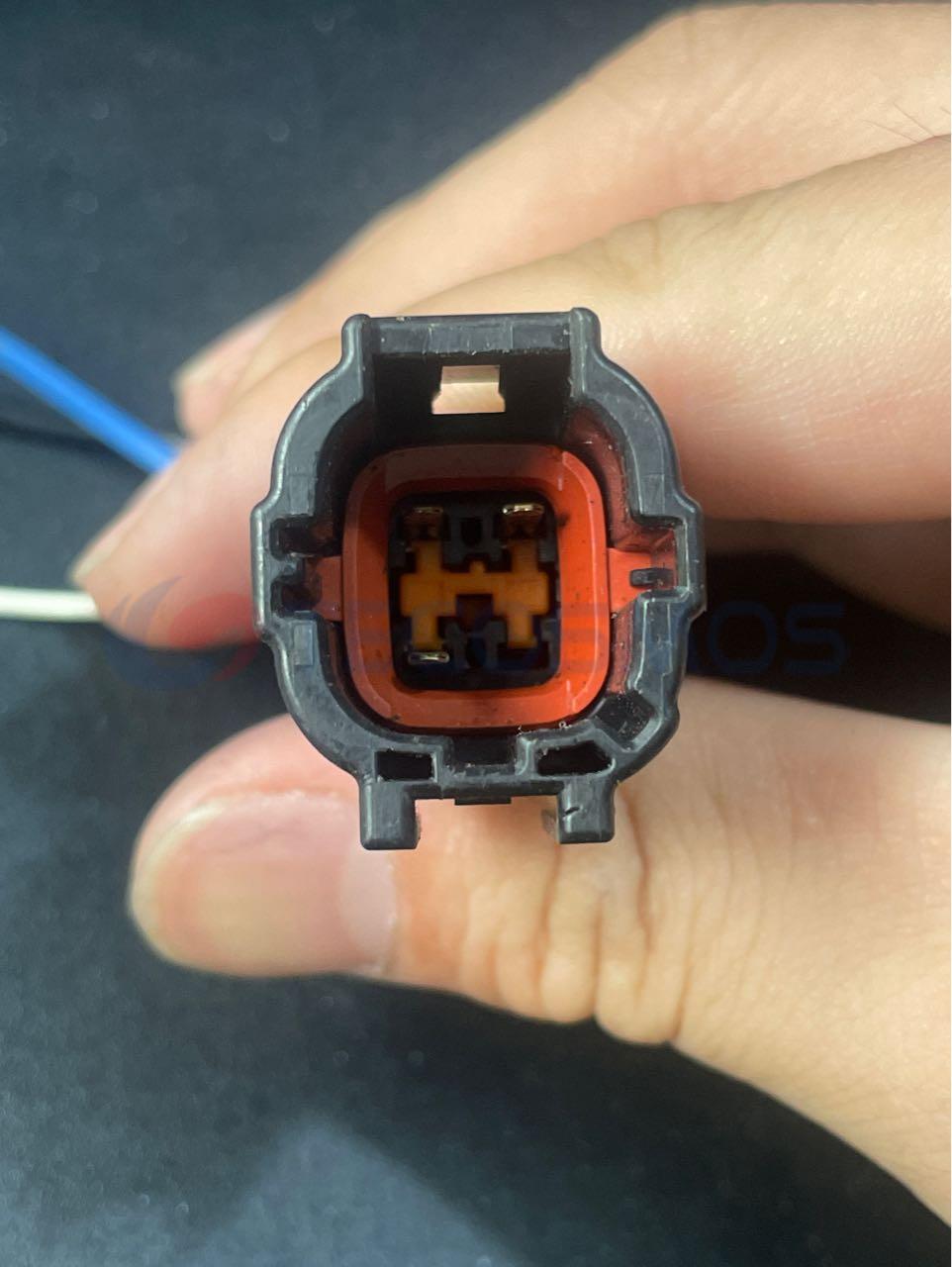 Car Connector For Nissan Qida water tank electronic fan male plug 4pin CT4-0049G-1