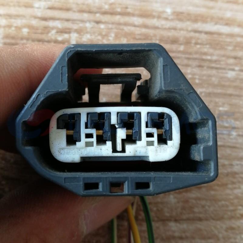Car Connector For Ford Fiesta gasoline pump For mazda intake pressure sensor 4pin CT4-0057M-1
