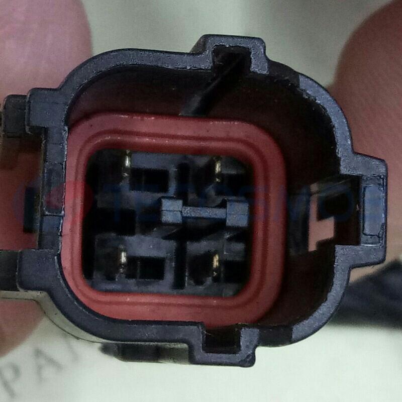 Car Connector For Oil pump lamp holder male plug 4pin CT4-0076G