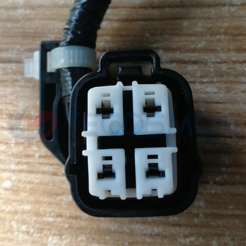 Car Connector For Toyota gasoline pump plug 82824-33760 4pin CT4-0080M-1