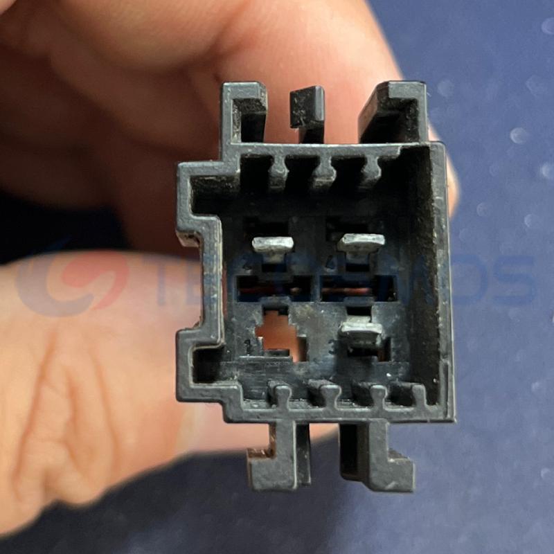 Car Connector For Mercedes Benz blower 0375450528 4pin CT4-0147G
