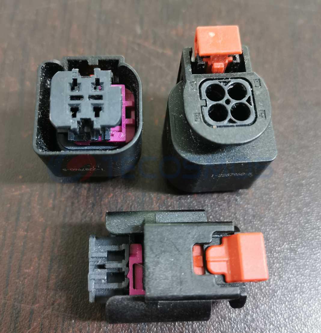 Car Connector For New For Mercedes benz E300 4pin CT4-0185M-1