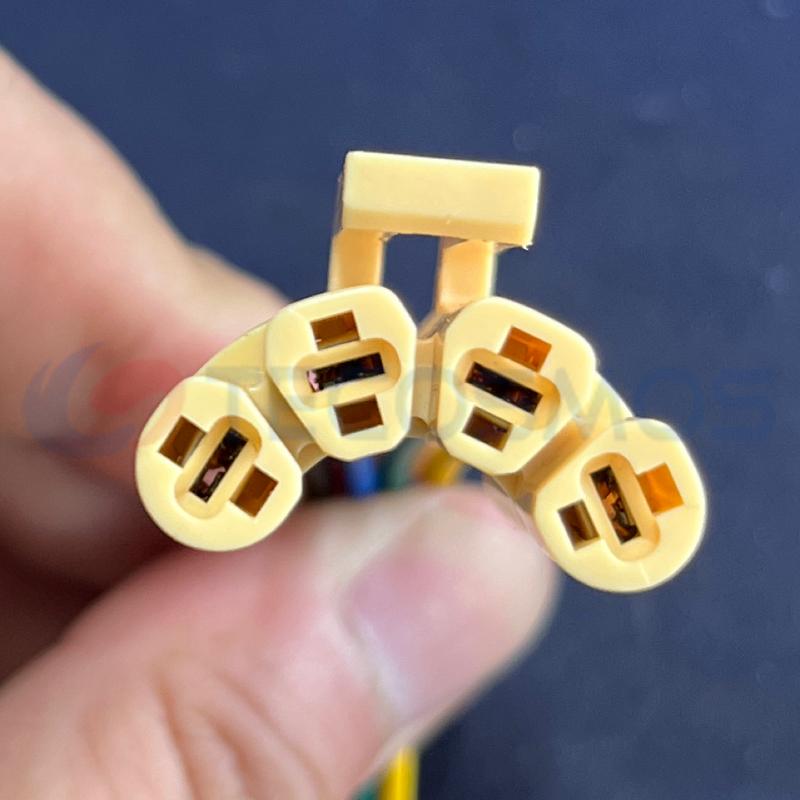 Car Connector For Land Rover oil pump plug 4pin CT4-0293M-1