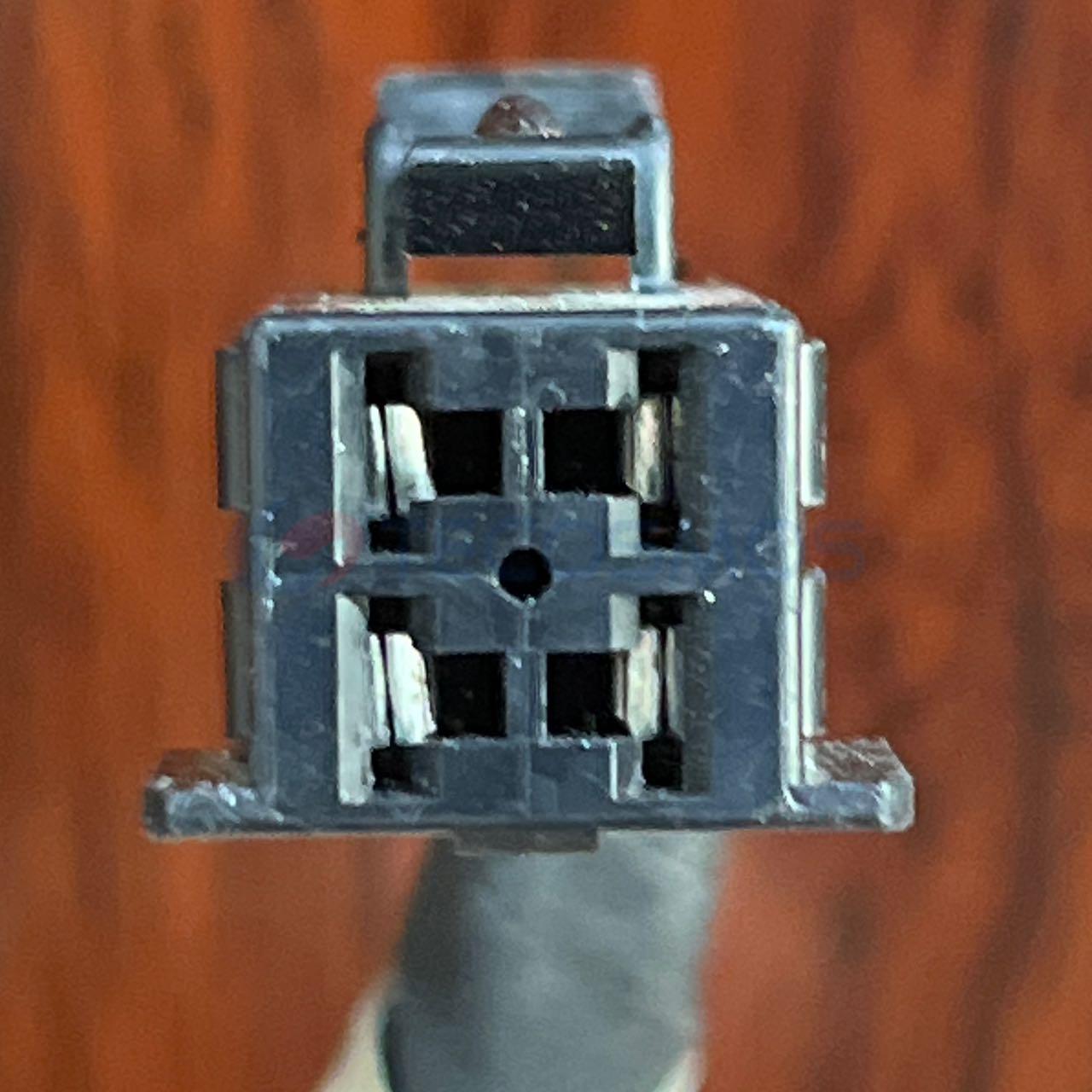 Car Connector For 4pin plug CT4-0331M