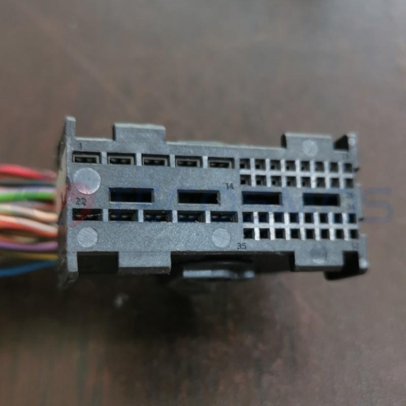 Car Connector For BMW battery box plug 8364862 42 pin CT42-0001M