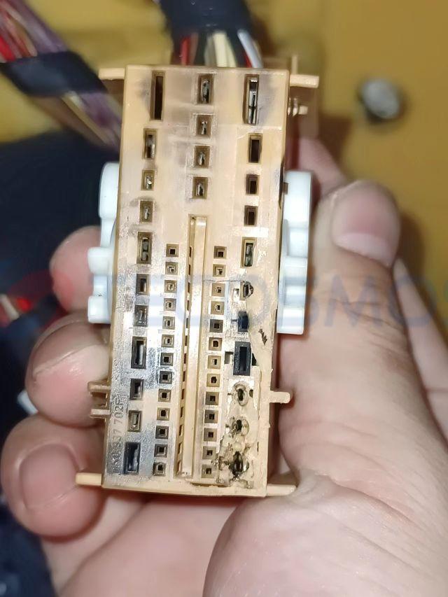 Car Connector For Volkswagen 1K0937702F 52 Pins CT52-0010M