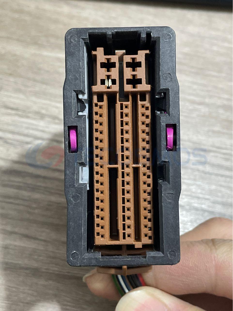 Car Connector For 52 pin plug CT52-0013M