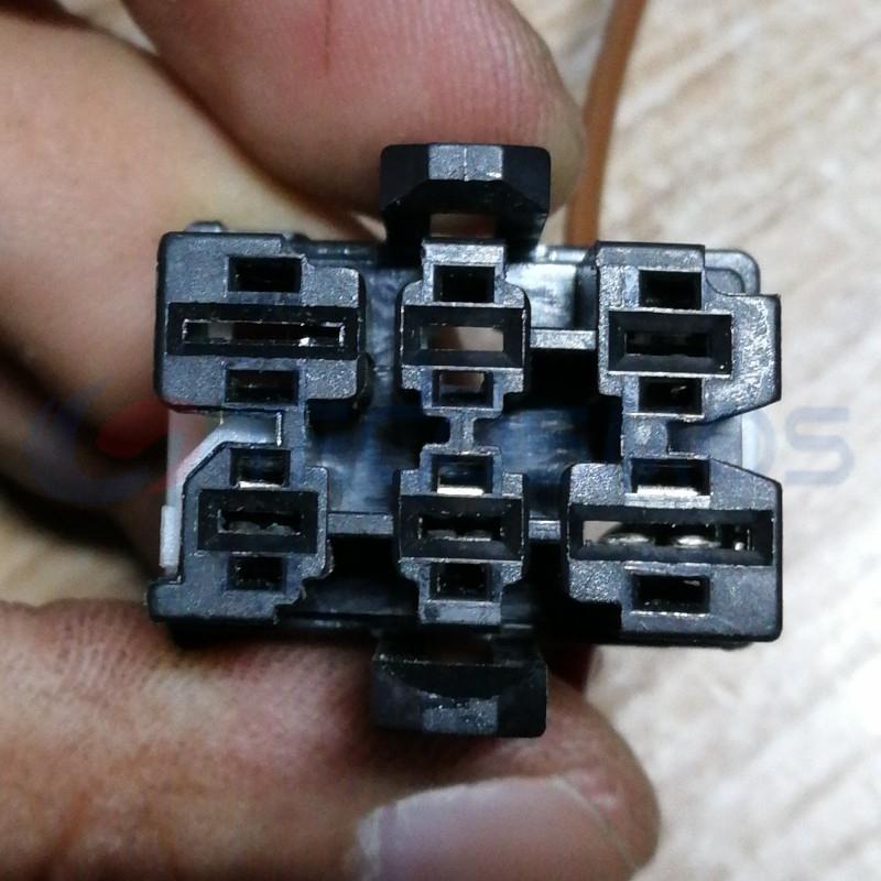 Car Connector For Black 8D0937731 6pin CT6-0006M-8