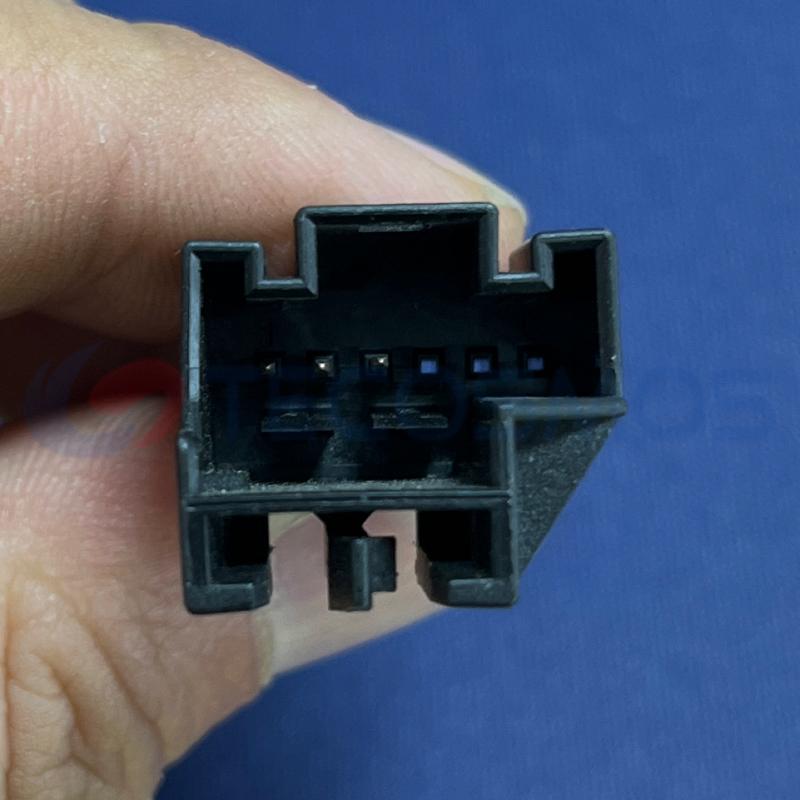 Car Connector For BMW airbag plug 6989286-01 6pin CT6-0010G-1