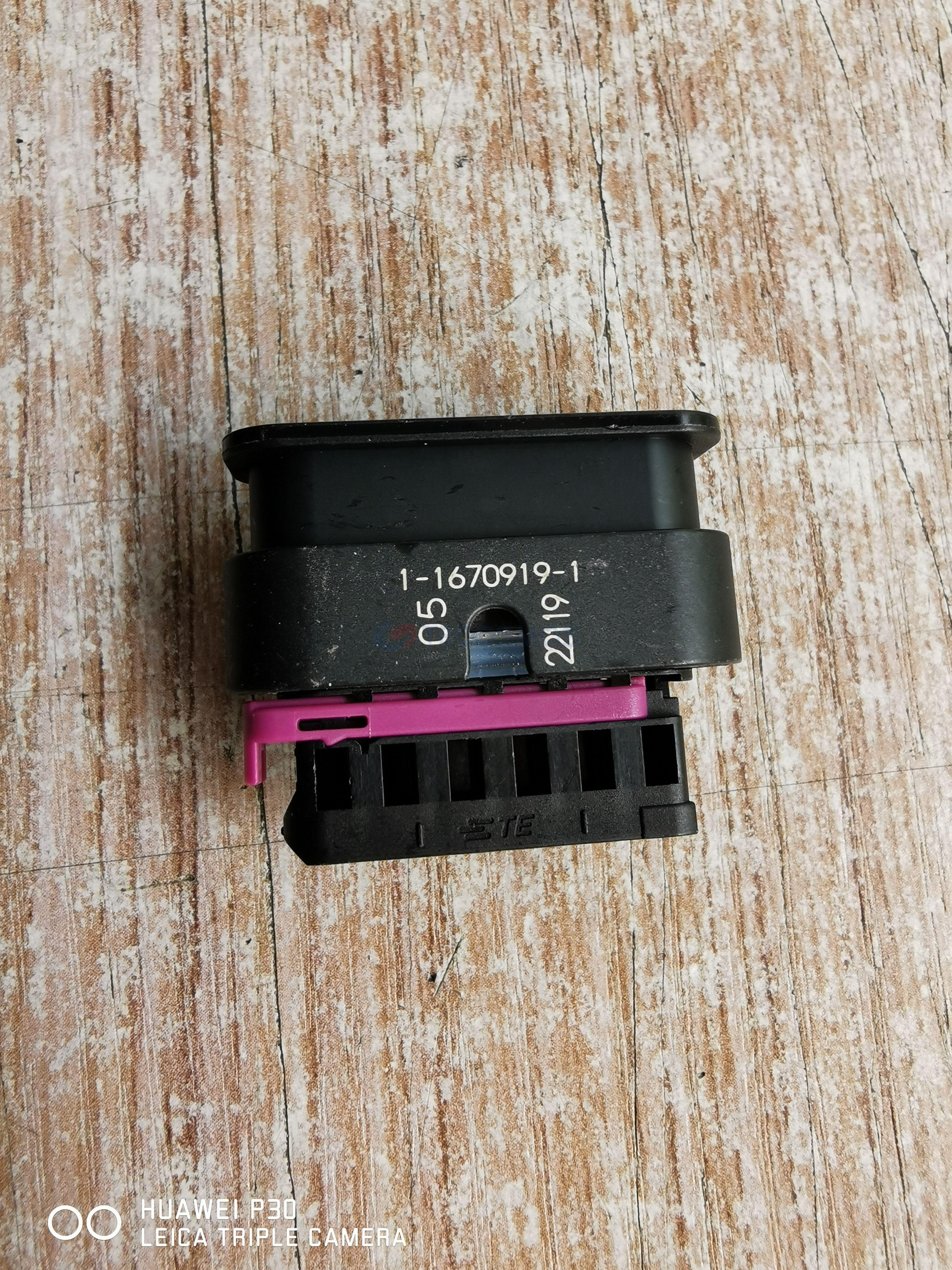 Car Connector For BMW original ribbed 6pin taillights CT6-0016M-9