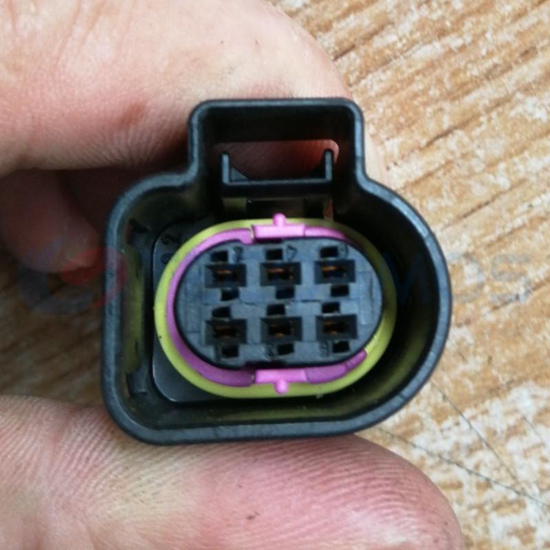 Car Connector For SAIC Maxus For geely throttle plug 6pin CT6-0038M-2