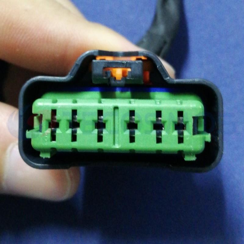 Car Connector For green core socket of marker coil is same size as 6pin connector CT6-0043M-7