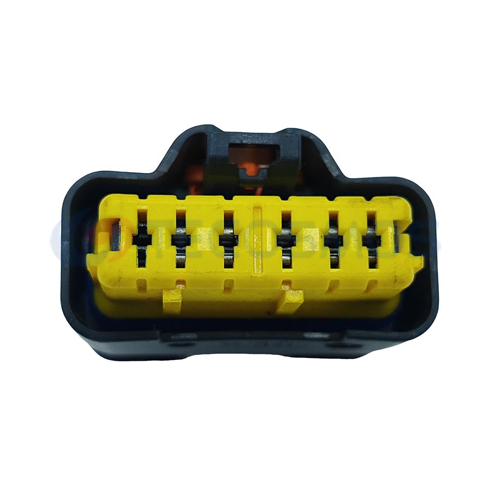 Car Connector For Same size as For nissan yellow core socket 6pin CT6-0043M-9