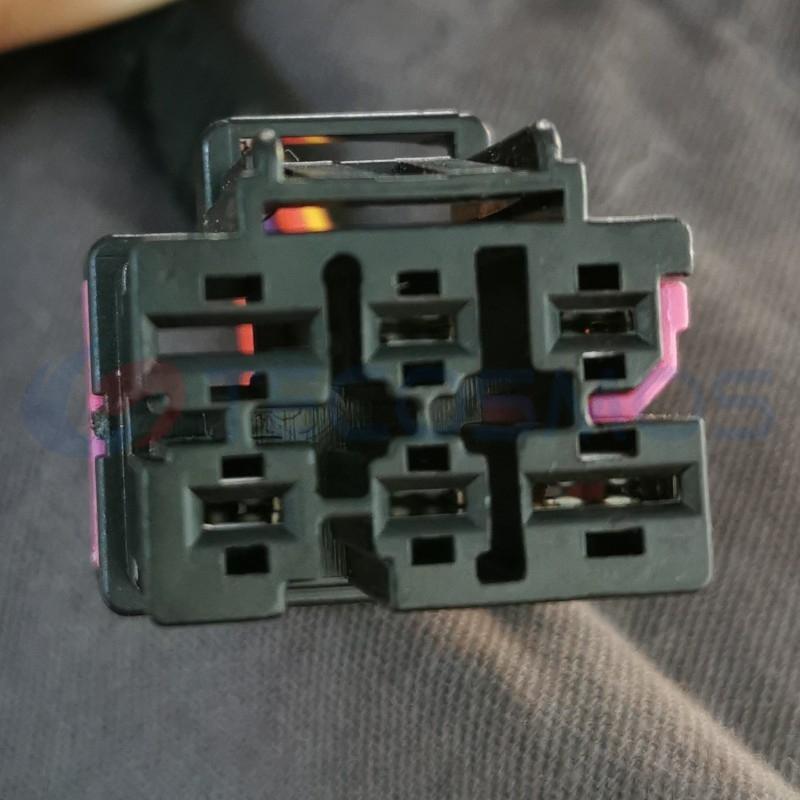 Car Connector For Volkswagen 4F0937731 6pin CT6-0046M