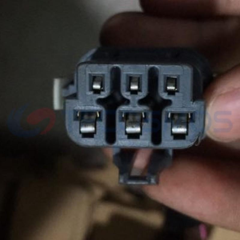 Car Connector For Buick GL8 wiper motor plug 6pin CT6-0071M