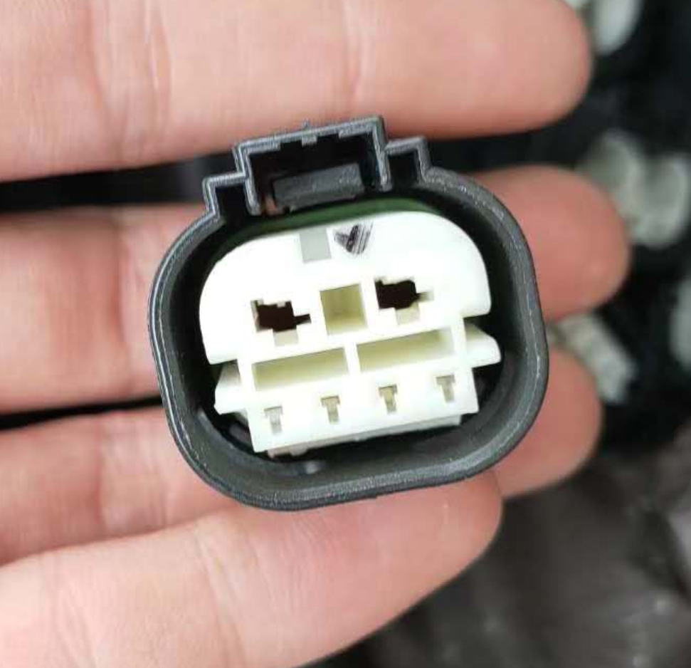 Car Connector For Mercedes A0285457526 6pin CT6-0160M