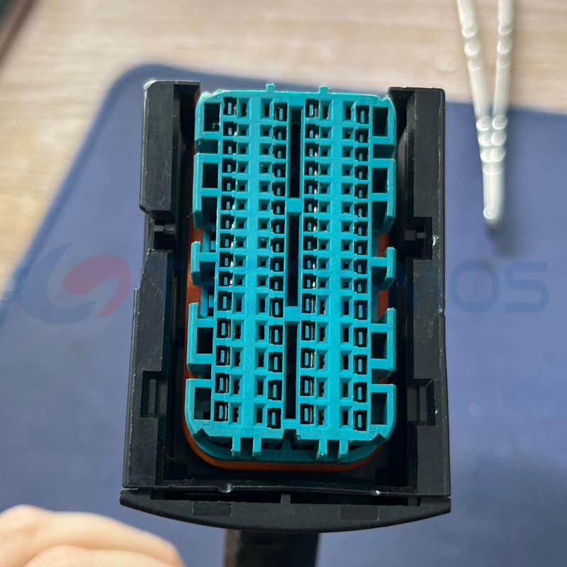 Car Connector For 60 straight out 3C0906379 60 Pins CT60-0005M-1