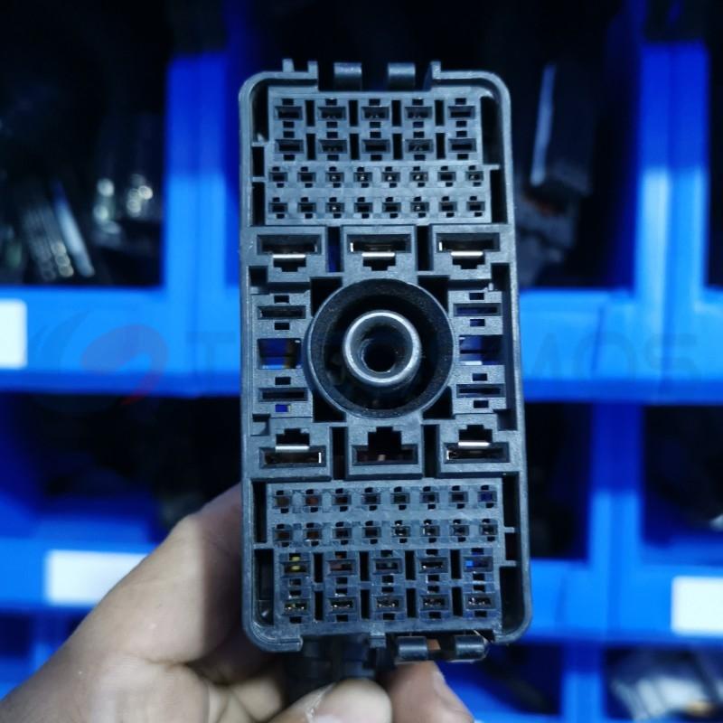 Car Connector For Delphi computer board 62 pin CT62-0003M