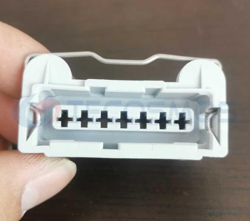 Car Connector For DJ7076-3 5-21 7pin CT7-0024M-2