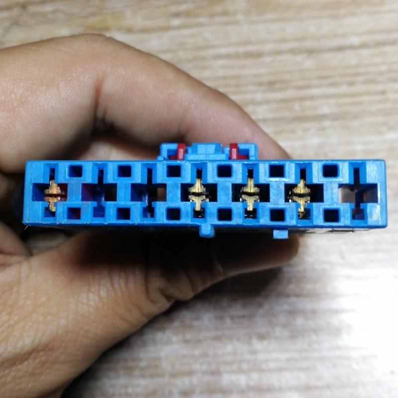 Car Connector For BMW 13987 19126 61 13-9 227 693 7pin CT7-0025M-1