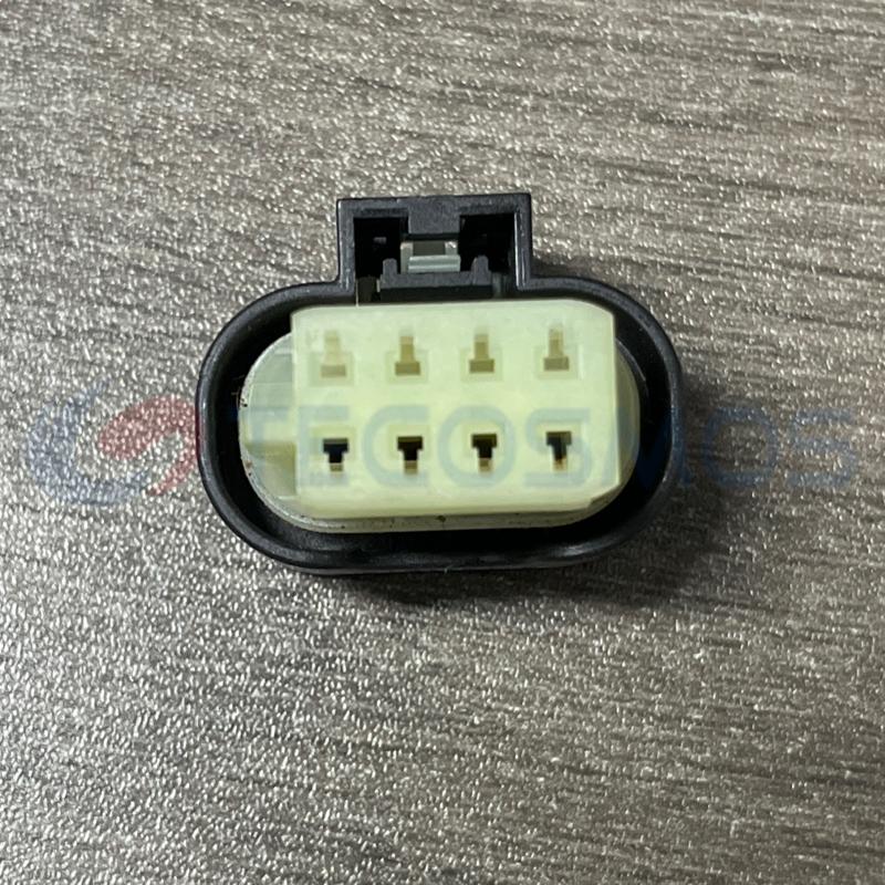 Car Connector For Mercedes Benz taillight A0005456012 For bmw taillight 8pin CT8-0022M-3