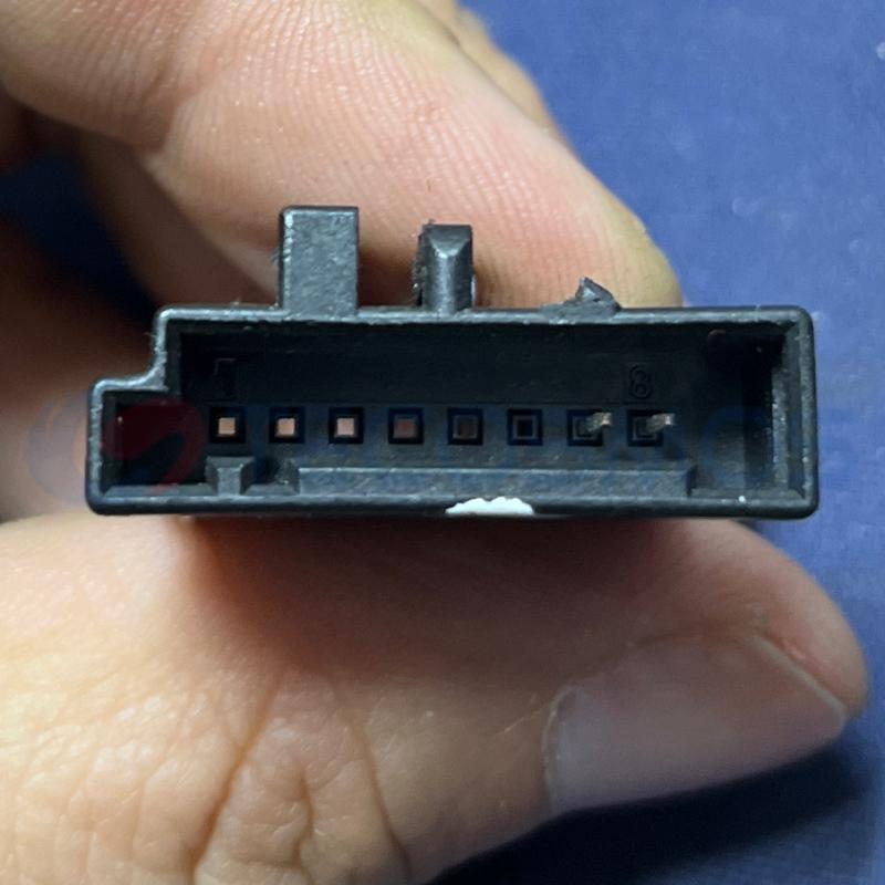 Car Connector For Audi monitor 8E0972576 8pin CT8-0023G-1