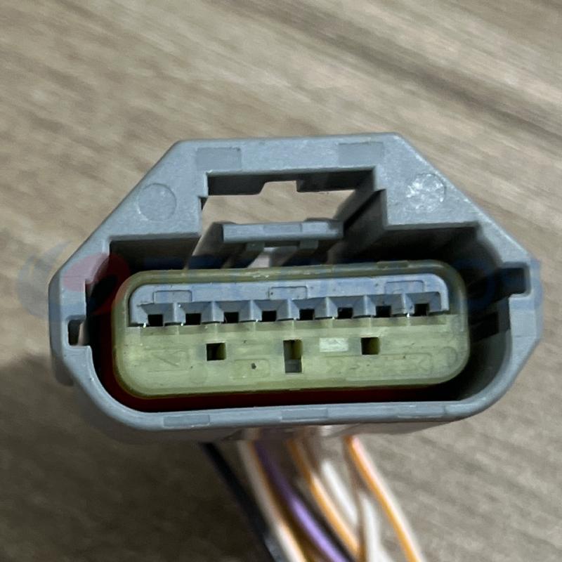 Car Connector For Ford air flow meter Delphi 8pin CT8-0031M-4
