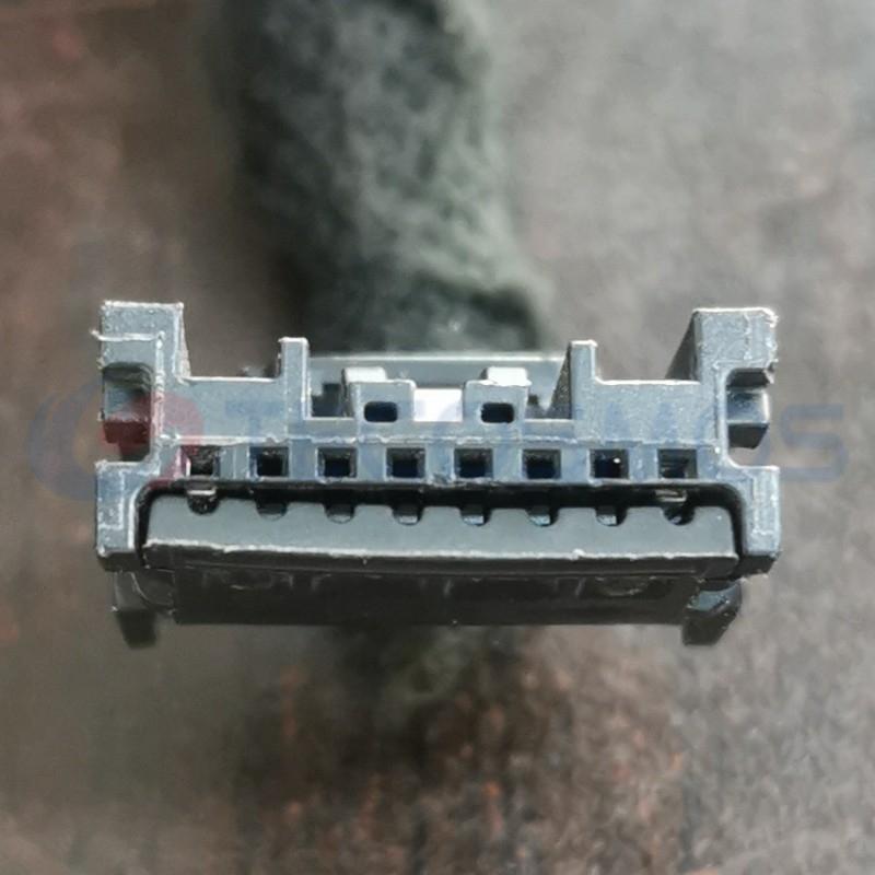 Car Connector For Volkswagen 8 Pins CT8-0052M