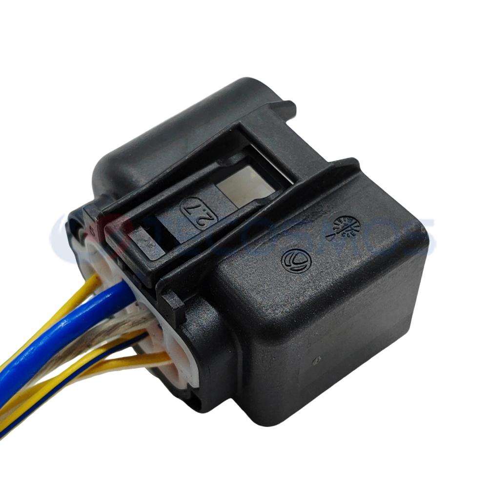 Car Connector For BMW gasoline pump plug 8pin CT8-0075M-2