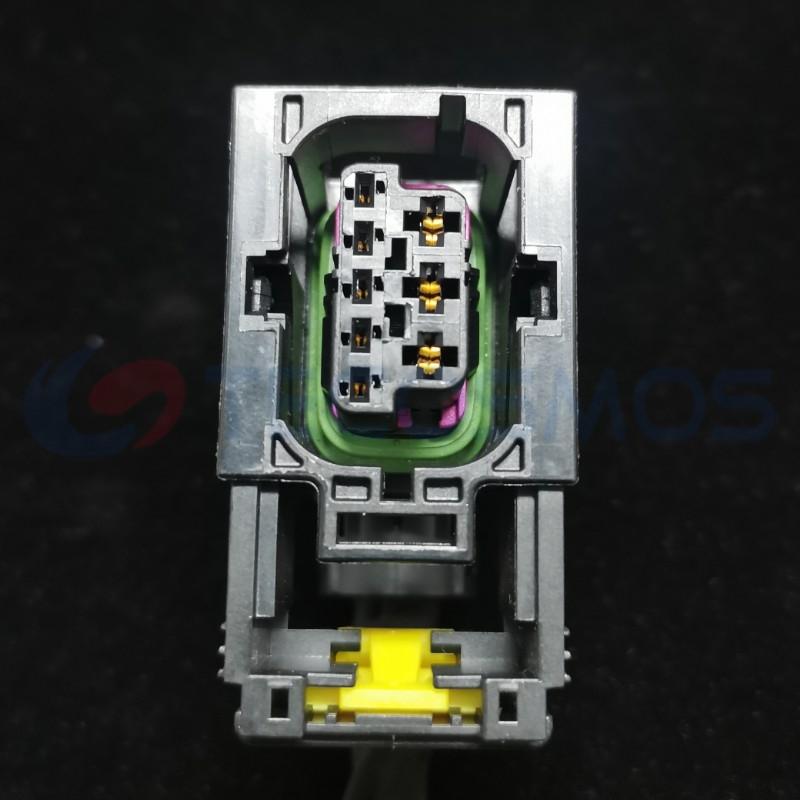 Car Connector For Lower slot clip with 8pin output on same side CT8-0083M-1