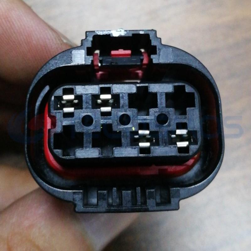 Car Connector For Buick 18 GL8 gasoline pump plug 8pin CT8-0113M