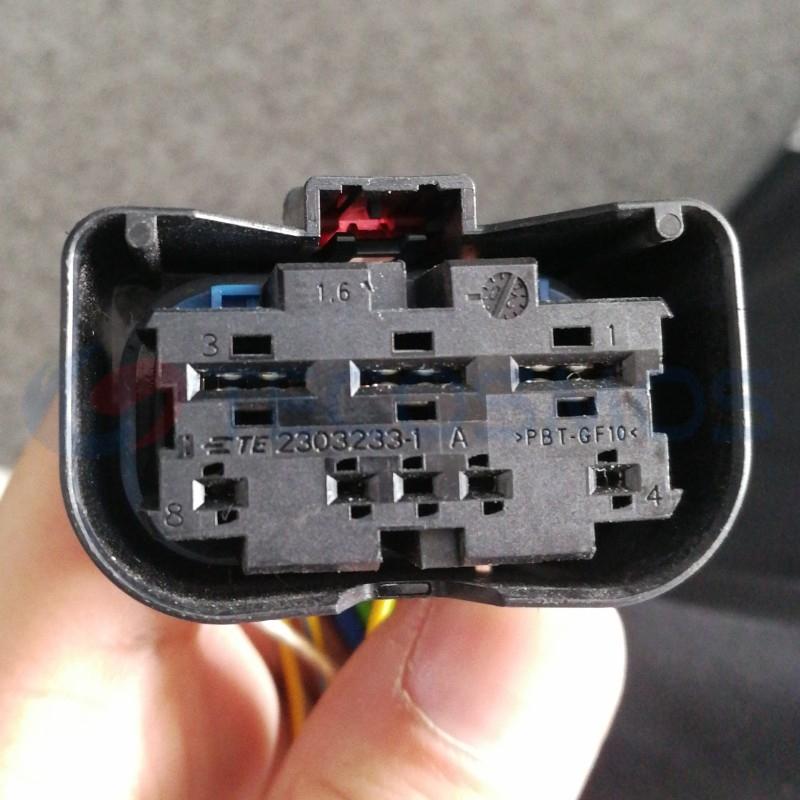 Car Connector For BMW gasoline pump plug 8pin CT8-0122M