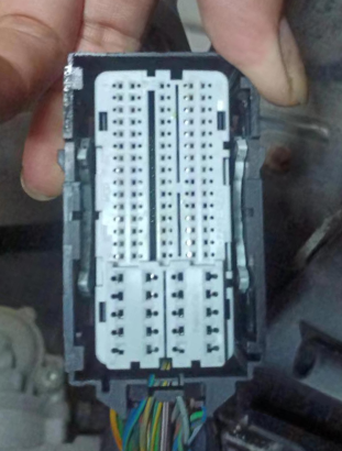 Car Connector For Ford computer version plug with a large wire output of 95 pins CT95-0007M